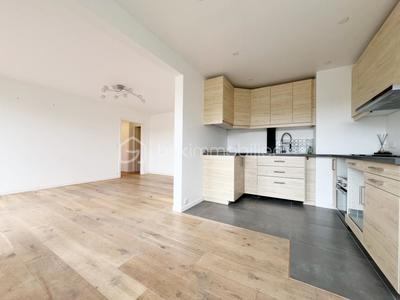 Appartement - 95 m² - 5 pièces