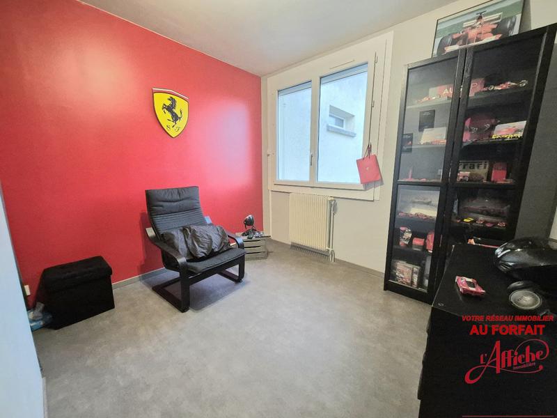 Maison - 93 m² - 5 pièces