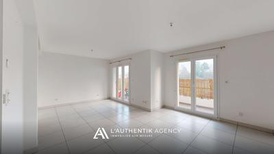 Appartement - 90 m² - 4 pièces