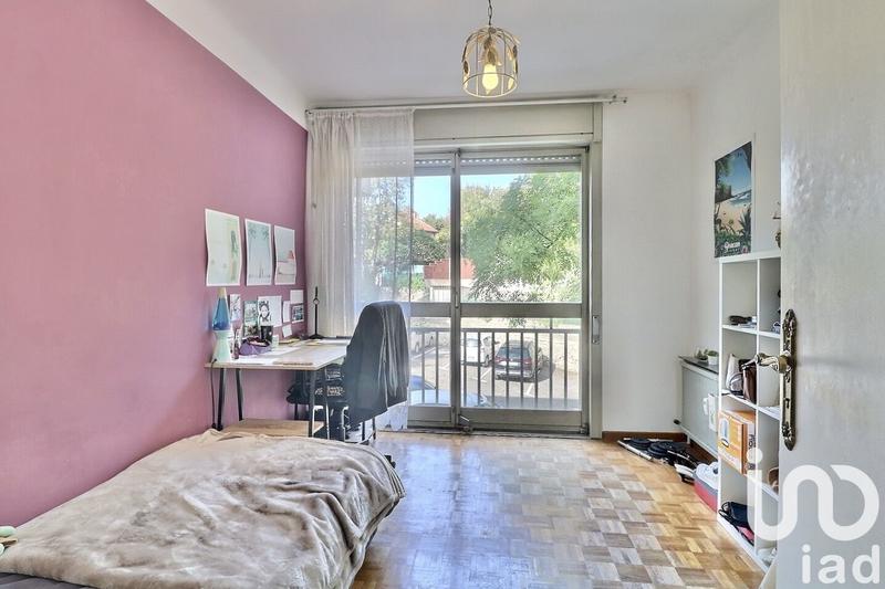 Appartement - 94 m² - 5 pièces