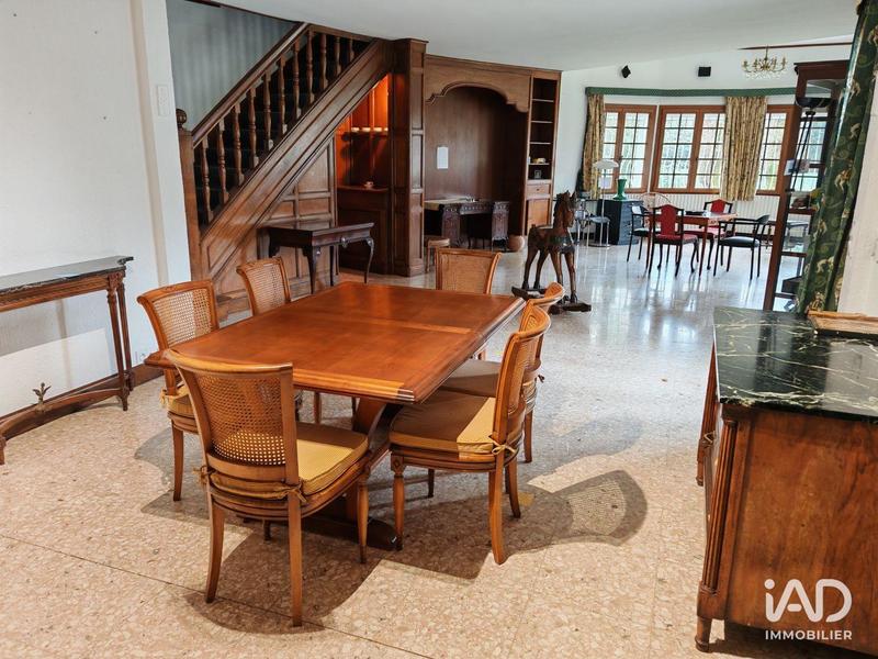 Maison - 209 m² - 6 pièces