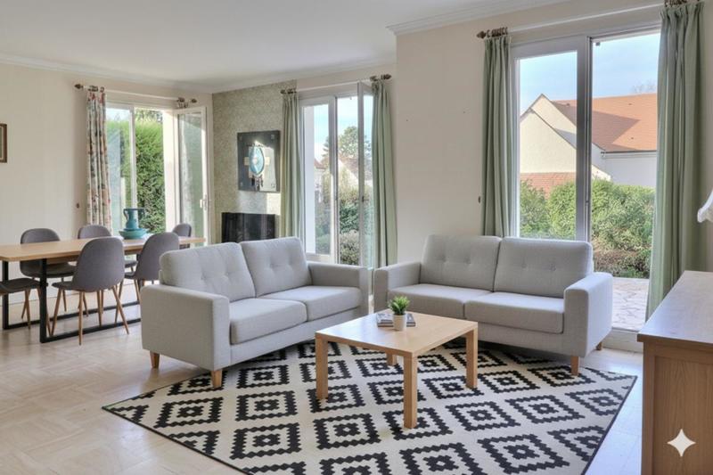 Maison - 230 m² - 9 pièces