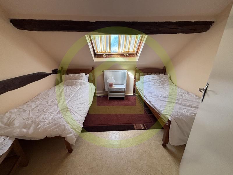 Maison - 90 m² - 6 pièces