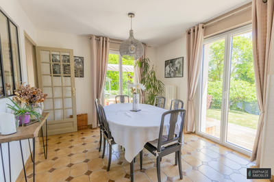 Maison contemporaine - 204 m² - 7 pièces