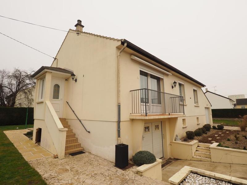 Maison - 95 m² - 4 pièces