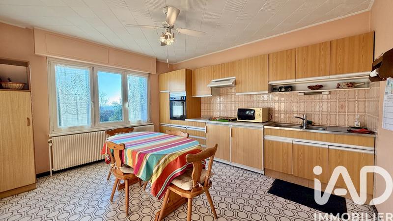 Maison - 121 m² - 5 pièces