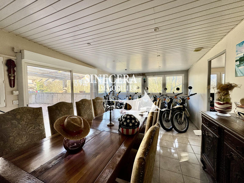 Maison - 160 m² - 9 pièces