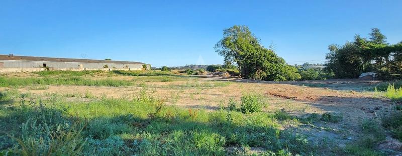 Maison - 640 m² - 25 pièces