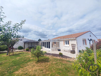Maison - 92 m² - 4 pièces