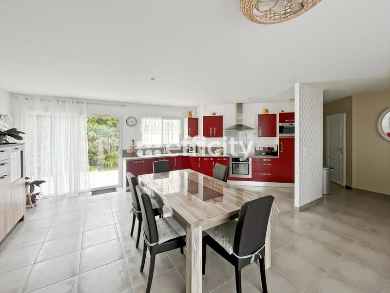 Maison - 107 m² - 4 pièces