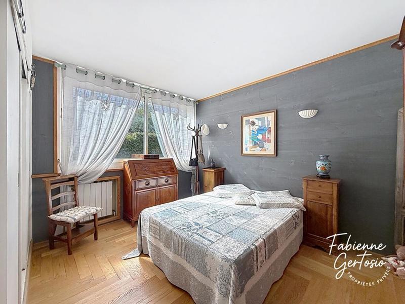 Maison - 204 m² - 5 pièces