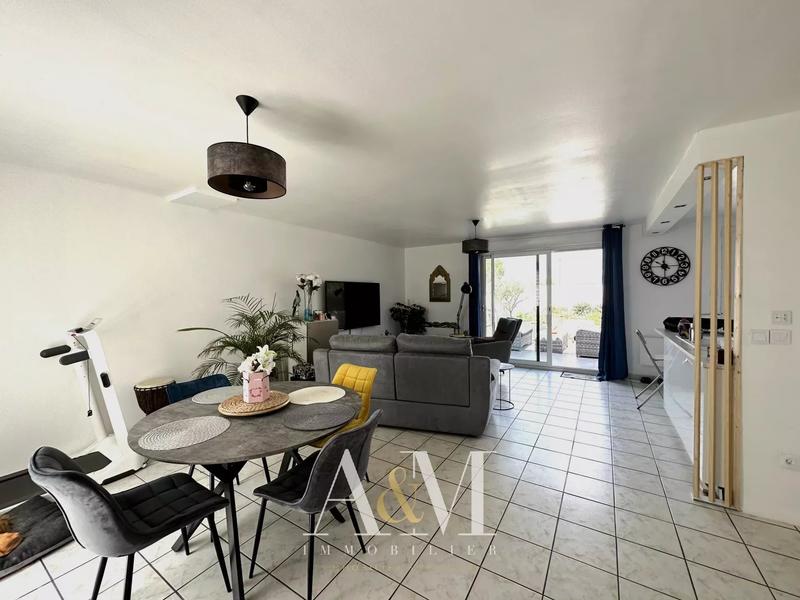 Villa - 90 m² - 4 pièces