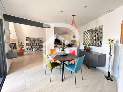 Maison - 171 m² - 6 pièces