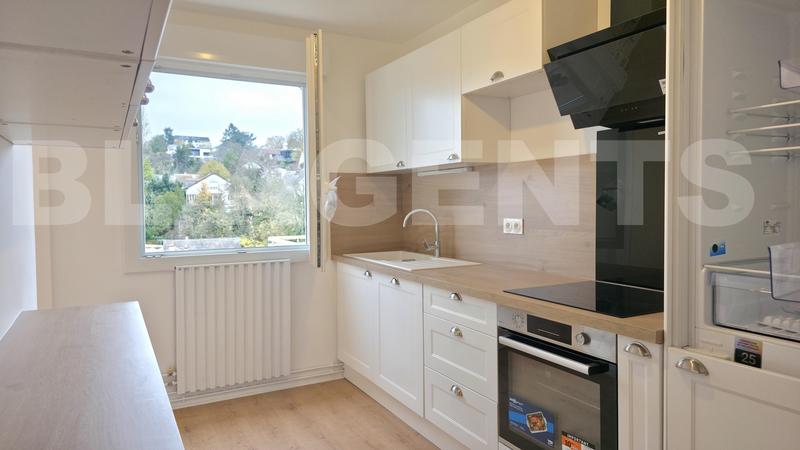 Appartement - 93 m² - 4 pièces