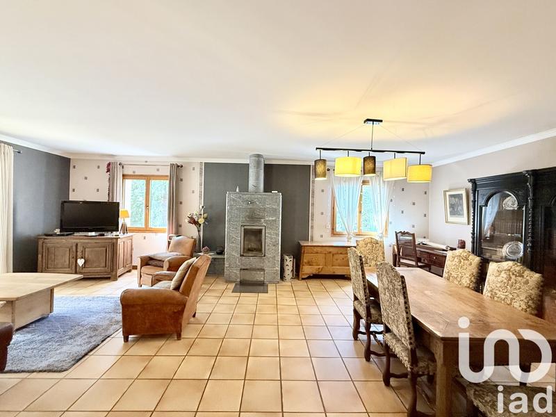 Maison - 257 m² - 8 pièces