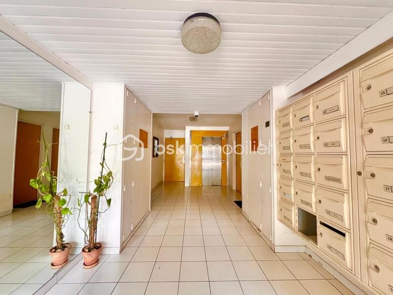 Appartement - 75 m² - 3 pièces