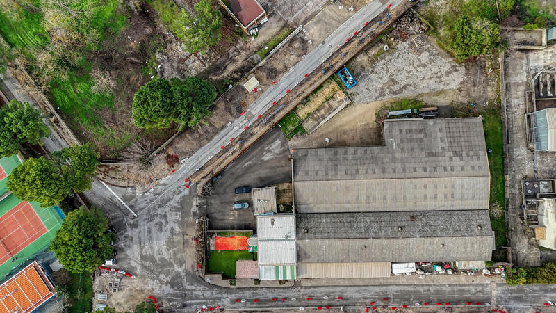 Local d'activités - 2 000 m²