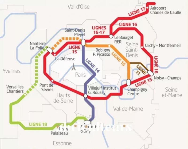 Loft - 117 m² - 6 pièces