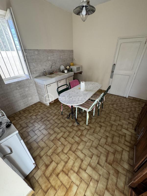 Demeure - 248 m² - 8 pièces