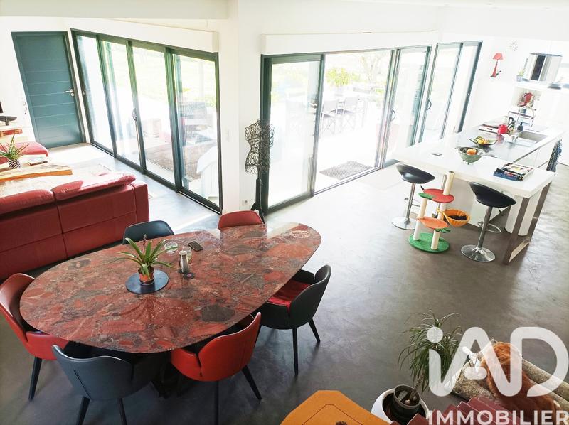 Maison de maîtres - 165 m² - 6 pièces