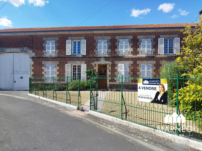 Maison ancienne - 278 m² - 8 pièces