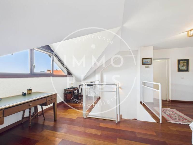 Appartement - 94 m² - 3 pièces