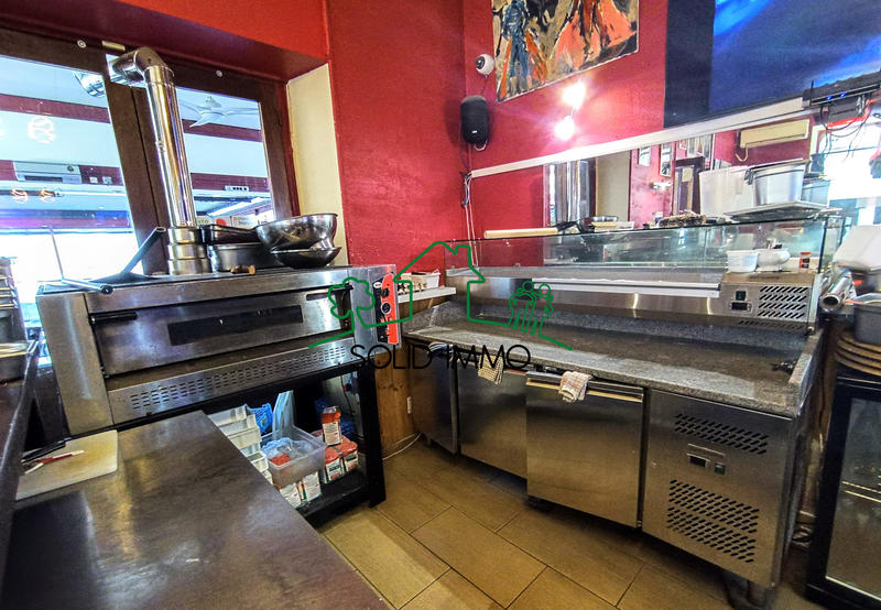 Fonds de commerce - Magasins - 131 m²