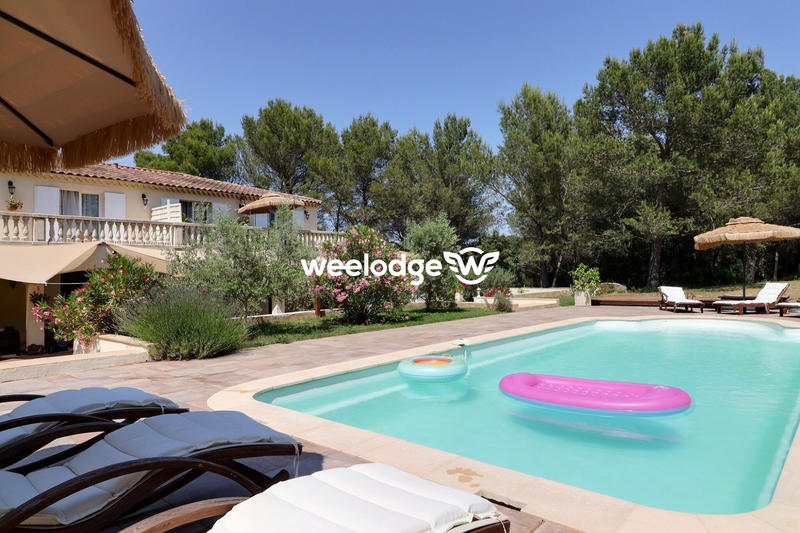 Bastide - 334 m² - 9 pièces