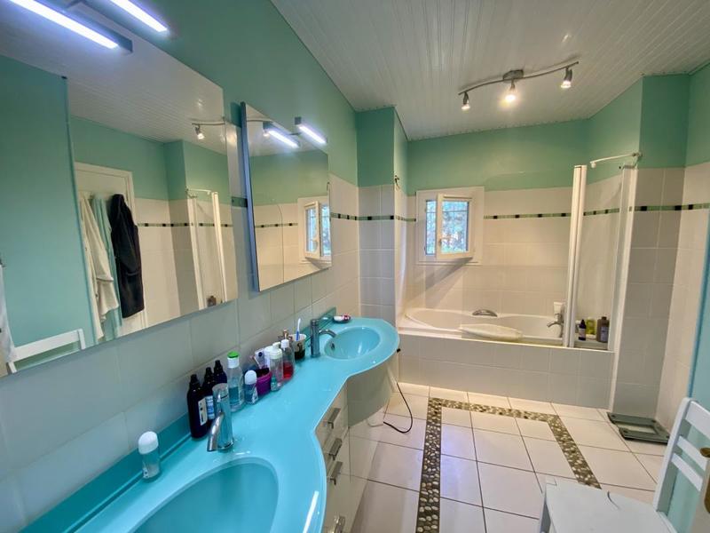 Villa - 154 m² - 6 pièces