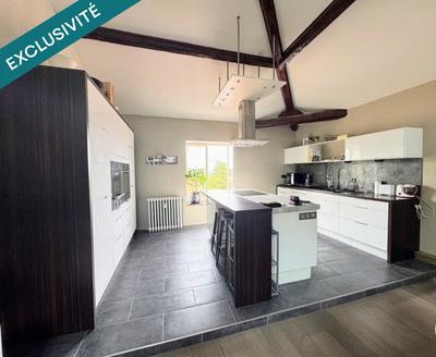 Appartement - 111 m² - 4 pièces