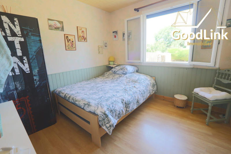 Maison - 99 m² - 5 pièces