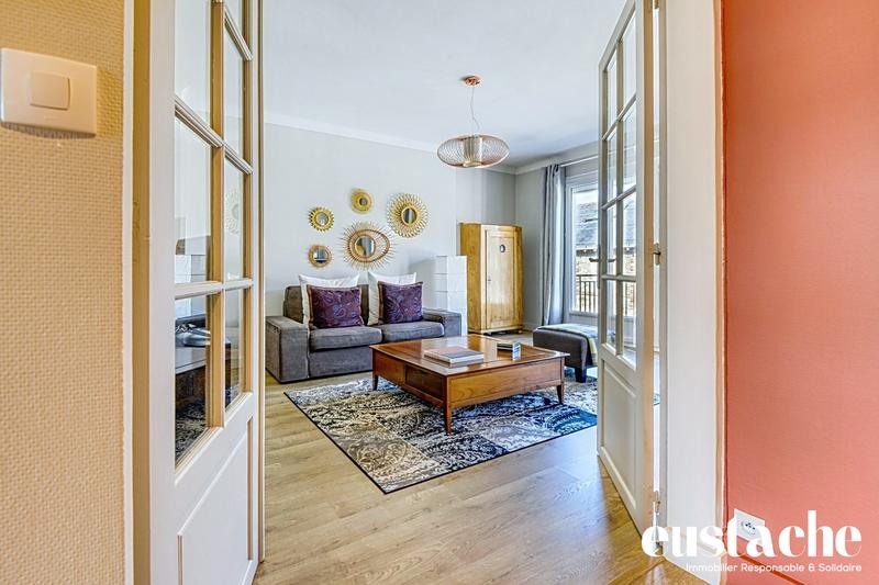 Appartement - 103 m² - 5 pièces