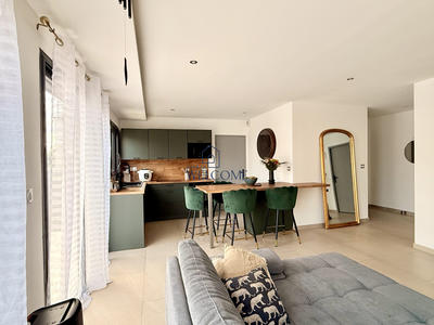 Maison contemporaine - 95 m² - 4 pièces