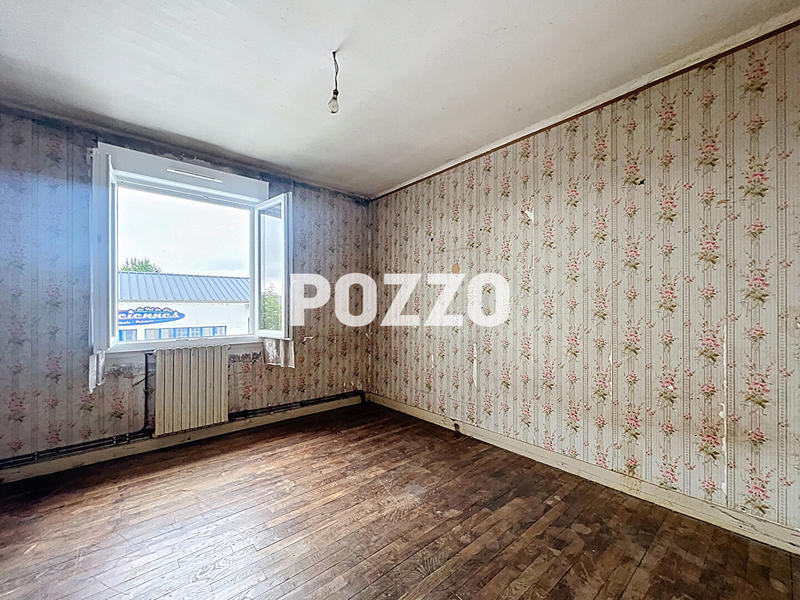 Maison - 136 m² - 9 pièces