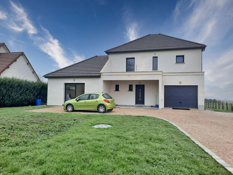 Maison - 145 m² - 5 pièces