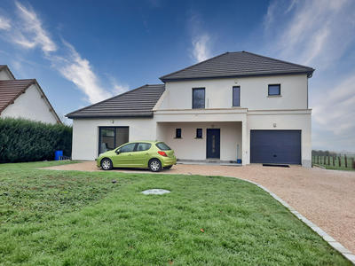 Maison - 145 m² - 5 pièces