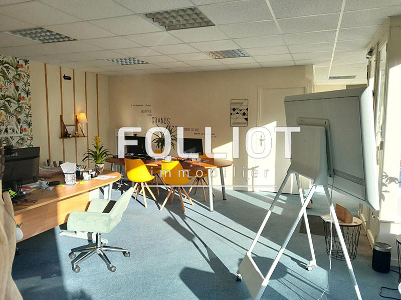 Local commercial - 69 m² - 3 pièces