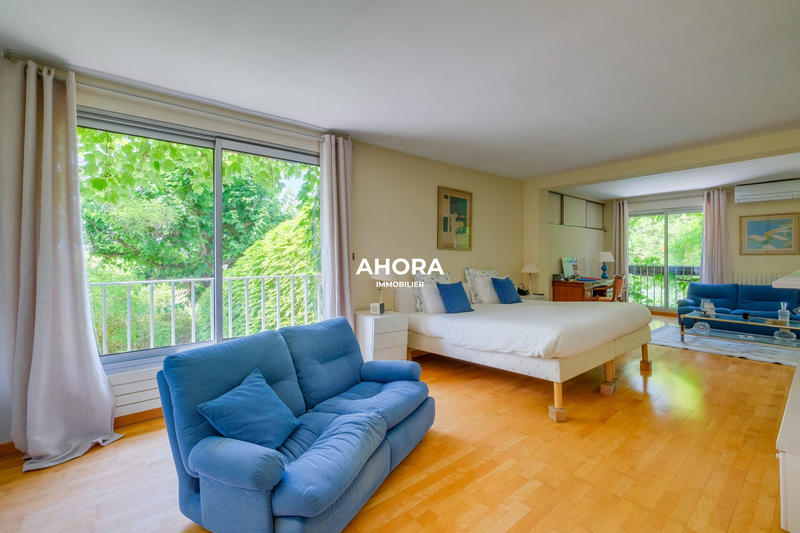 Bastide - 260 m² - 6 pièces