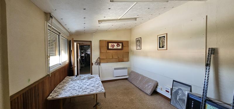 Entrepôt - 2 160 m²