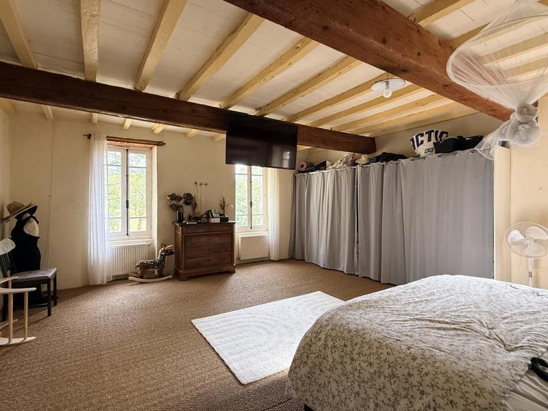 Moulin - 464 m² - 11 pièces