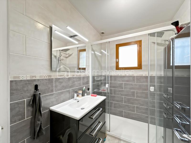 Maison - 111 m² - 6 pièces