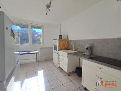 Appartement - 81 m² - 4 pièces