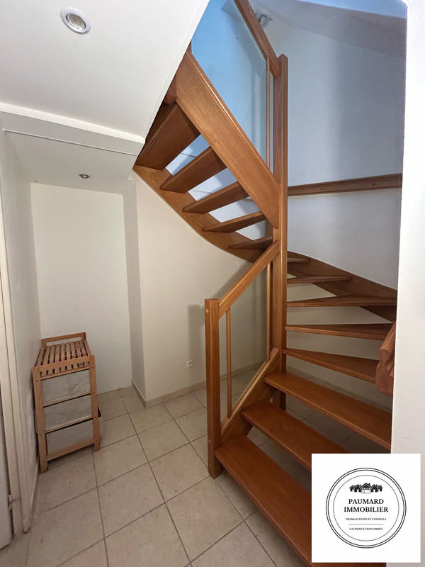 Local commercial - 89 m² - 5 pièces