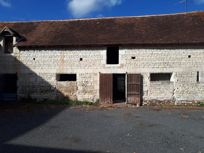 Propriété - 241 m² - 10 pièces