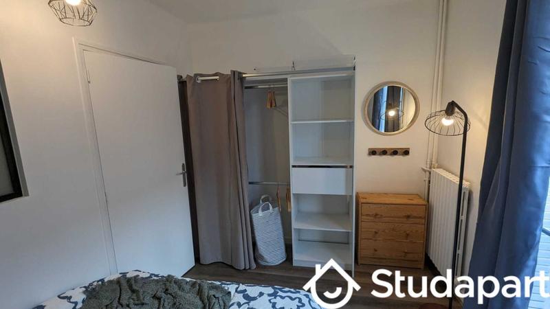 Chambre - 10 m² - 1 pièce