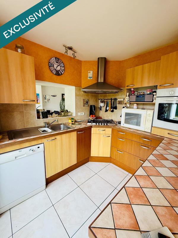 Maison - 141 m² - 6 pièces