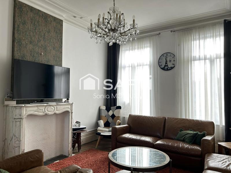 Maison de maîtres - 224 m² - 10 pièces