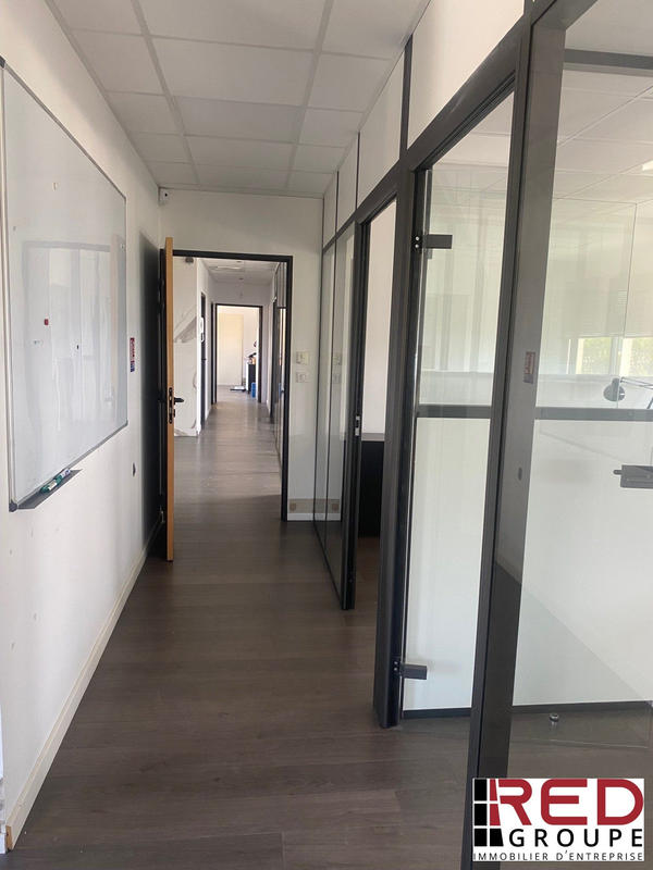 Bureau - 200 m²