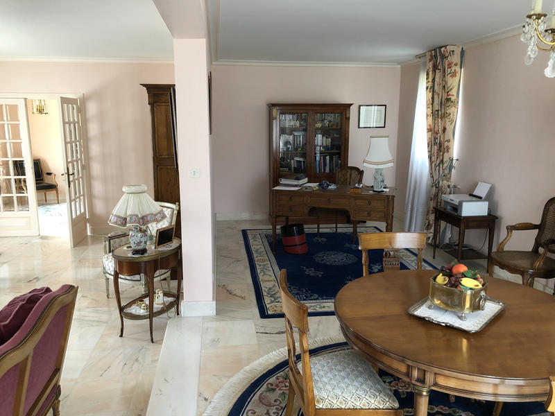 Maison - 180 m² - 6 pièces