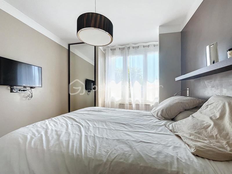 Immeuble - 256 m² - 12 pièces